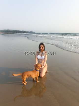 trans girl GarciaParis 0413741