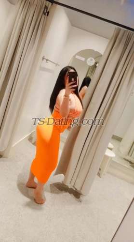 trans girl Garneta 0378529