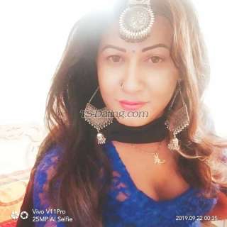 trans girl Gazalkhan 9414972