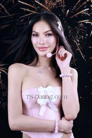 trans girl GinaSexyThai 8619555