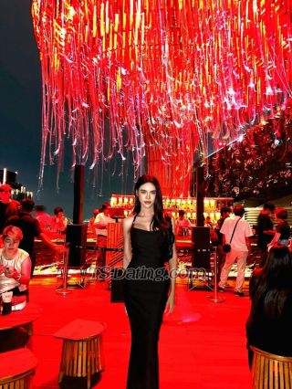 trans girl Ginalimzzz 9581940