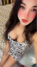 Ginie Delhi Transex Salve signori, Mi chiamo Ginie e sono una vera trans super sexy. Io sono l'unico che ti tratterà come un re... Sono una persona dolce, istruita, igienica e sicura di sé. Se è la prima volta che ci vai, posso portarti in paradiso, se non è la prima volta ti mostrerò tutto quello che ti sei perso finora. Amo ciò che faccio e farò in modo che la tua esperienza sia unica e divertente. Ecco perché vorrei che tu ti godessi ogni minuto senza fretta. Ti piace divertirti un po'? Una cena romantica? O anche una festa? Sarò pronta a dare vita alle tue fantasie. *TUTTE LE TARIFFE SONO ASSOLUTAMENTE NON NEGOZIABILI Chiamata rigorosamente normale...niente chiamate o chat su WhatsApp, lb intrattenuto Benvenuti i principianti...so come aiutarti... 1. Non sono un imbroglione o un truffatore di PayTM, quindi non ci sono scuse per dare un anticipo 2. Questo non è il mio pane quotidiano, quindi non mettermi in contatto con altre prostitute da strada e non fare affari. 3. Sono in una posizione in cui posso scegliere con chi voglio avere intimità, quindi non comportarti in modo costoso... sii umile ed educato 4. Sembro severo nella mia descrizione, ma sono la persona più adatta per andare a letto con me perché mi piace il sesso... Faccio quello che dico... Posso fare tutto per la tua soddisfazione (ma solo un servizio sicuro 🥳) Offro tutti i tipi di attività sessuali. Cazzo. Succhiare Gioco corporeo. Anale Gioco di ruolo.