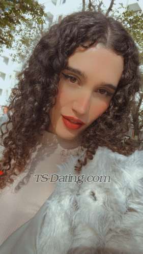 trans girl Giselleblnx 0878665