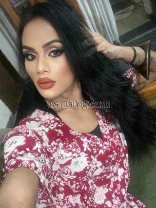 trans girl Glossy69 0834929