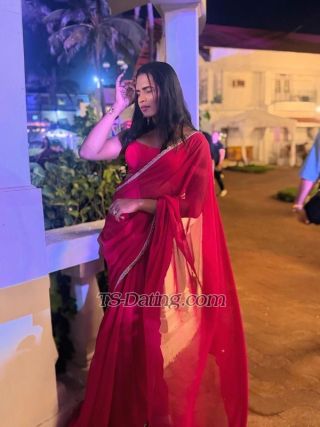 trans girl Goldy24 0393466