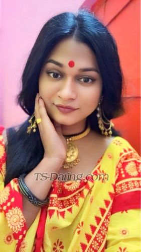 trans girl GoldyBiswas 6708334
