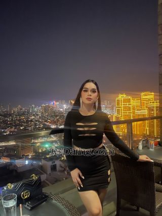 trans girl Gorgeouselise 6176817