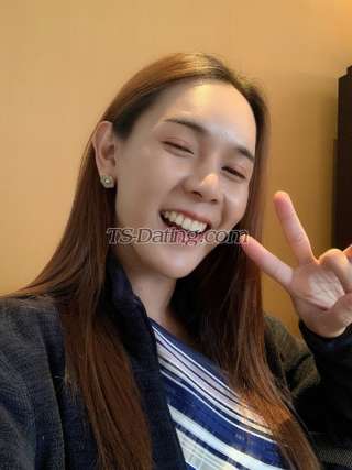 trans girl Guitar55 3119599 trans girl Guitar55 3119599