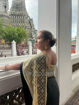 trans girl gurnahard 8584843