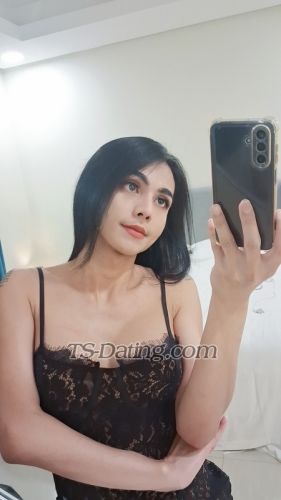 trans girl Halifah 1941645