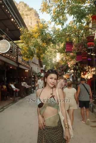trans girl Haru898 7920406