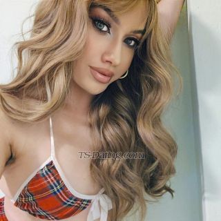 trans girl HeidiHadid 0863758