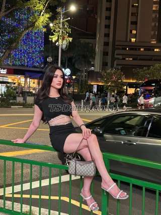 trans girl HelenVN 1060870