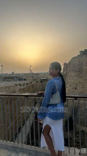 trans girl Hellen20cm 0119678