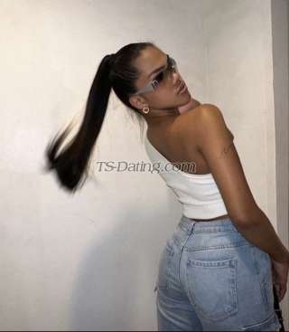 trans girl Hermeshh 2103728