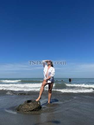 trans girl Himariii 8728099