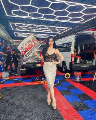 trans girl Holymolly 5325144