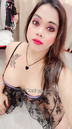 trans girl HotZeenat 1857531