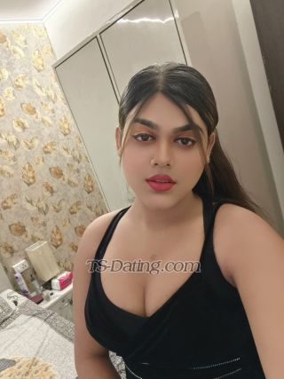trans girl Hotnora 8148505