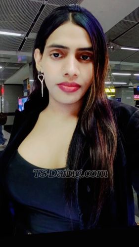 trans girl HottRuhi 8552542
