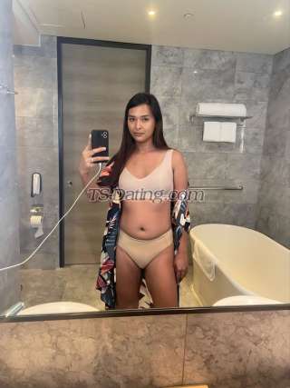 trans girl HugeMistress 9451705