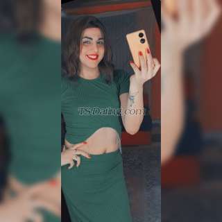 trans girl Hur18 0418027