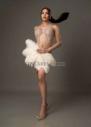 trans girl heyCelina 2419399