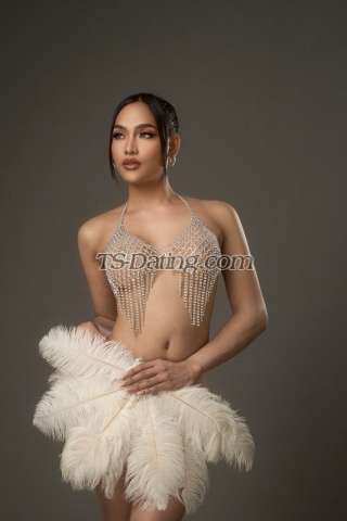 trans girl heyCelina 2419545