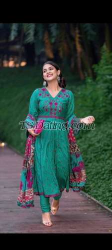 trans girl InayaaM 0020009