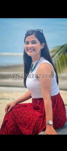 trans girl InayaaM 0020086