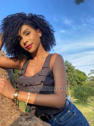 trans girl Ipanema 1659151