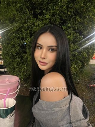 trans girl Irinsrisamang 5849286 trans girl Irinsrisamang 5849286