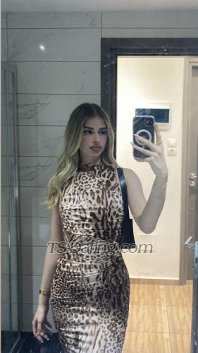 trans girl Isavella 1682660