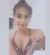 Isha0411 Delhi Transex Hey. Ich bin eine verifizierte Shemale-Eskorte. Alle Bilder hier sind zu 100 % von mir. Ich bin Rosse, eine 23-jährige, wunderschöne Shemale vor der OP. Ich bin eine kluge, talentierte, gut ausgebildete und vor allem wohlerzogene und geduldige Shemale, die ein sehr fröhliches Mädchen ist. Bei mir werden all deine sexuellen Wünsche wahr. Ich habe 71 cm große natürliche Brüste und einen 18 cm großen, voll funktionsfähigen Penis. Ich kann alles für Ihre Zufriedenheit tun. Ich biete alle Arten sexueller Aktivitäten an: Blowjob Saugen Sperma im Mund Küssen Körperspiel Rollenspiel BDSM Herrschaft Sklave & Herrin Ficken Mundficken Rimming Körpermassage Ich kann oben oder unten sein, ganz wie Sie möchten.???? Darüber hinaus bin ich auch sehr erfahren im Umgang mit Jungfrauen und Anfängern. Wenn du noch nie eine Transsexuelle kennengelernt hast, kann ich dir die Augen öffnen. Ich kann deine Königin sein, wenn du willst, oder dir eine unglaubliche Girlfriend Experience (GFE) bieten. ❤️ Deine Zeit mit mir wird nie überstürzt. Es wird eine Zeit, die du garantiert nie vergessen wirst. ------------------------- einige besondere Dinge, die ich über meinen Körper beschreiben möchte -------------------------- 1. Meine weichen Brüste! Wenn du sie in den Mund steckst, willst du sie nicht mehr loslassen 2. Mein 6 Zoll Schwanz ist sehr rosa und sieht sehr süß aus. Wenn du ihn siehst, kannst du nie aufhören, ihn zu lutschen und du hast keine Lust, es aus deinem Mund zu nehmen, bis ich in deinen Mund komme. Meine Kunden sagen, es ist zu lecker. Worauf warten Sie also noch? Nehmen Sie einfach Ihr Telefon und rufen Sie mich an.