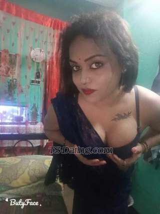 trans girl Isha29 2227729