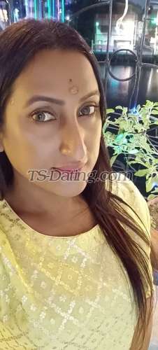 trans girl IshaSharma 3872785