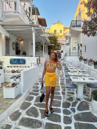 trans girl IsisBitt 2701081