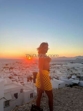 trans girl IsisBitt 2701466