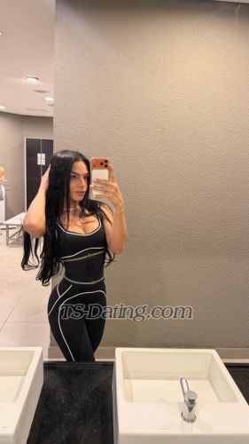 trans girl IsisMachado 8364161