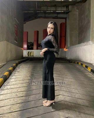 trans girl Issadoray 5924672