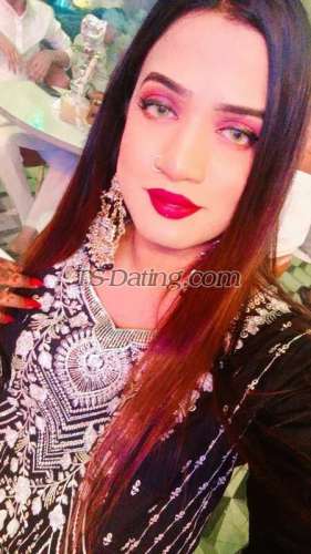 trans girl IsshaniQueen 3709445