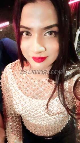 trans girl IsshaniQueen 3709451