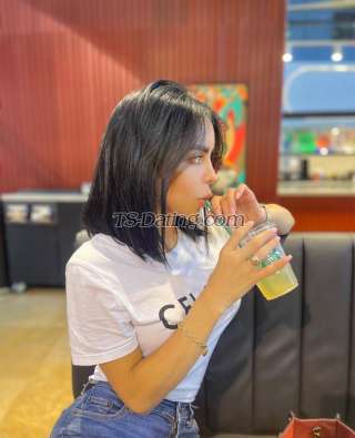 trans girl Janen 8700909