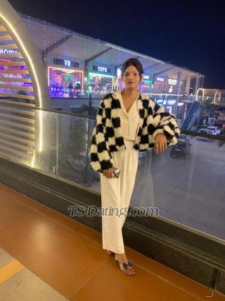 trans girl Jasmeen 1296338