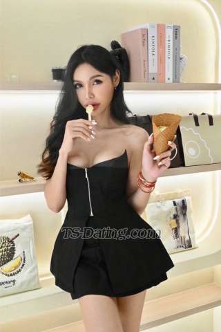 trans girl Jaxxen 0668352