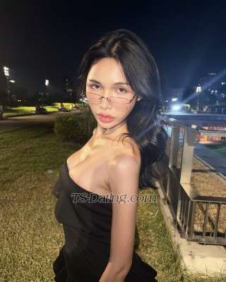 trans girl Jaxxen 0774882