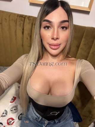 trans girl JenniferReal 0615484