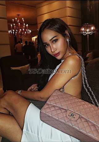 trans girl JinnyItme 6729004