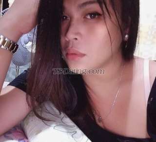 trans girl Joyladyboy 9782311