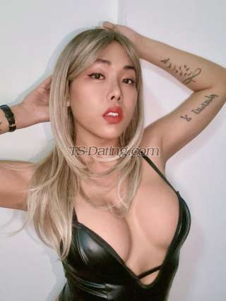 trans girl JuicyLucyx 5835799